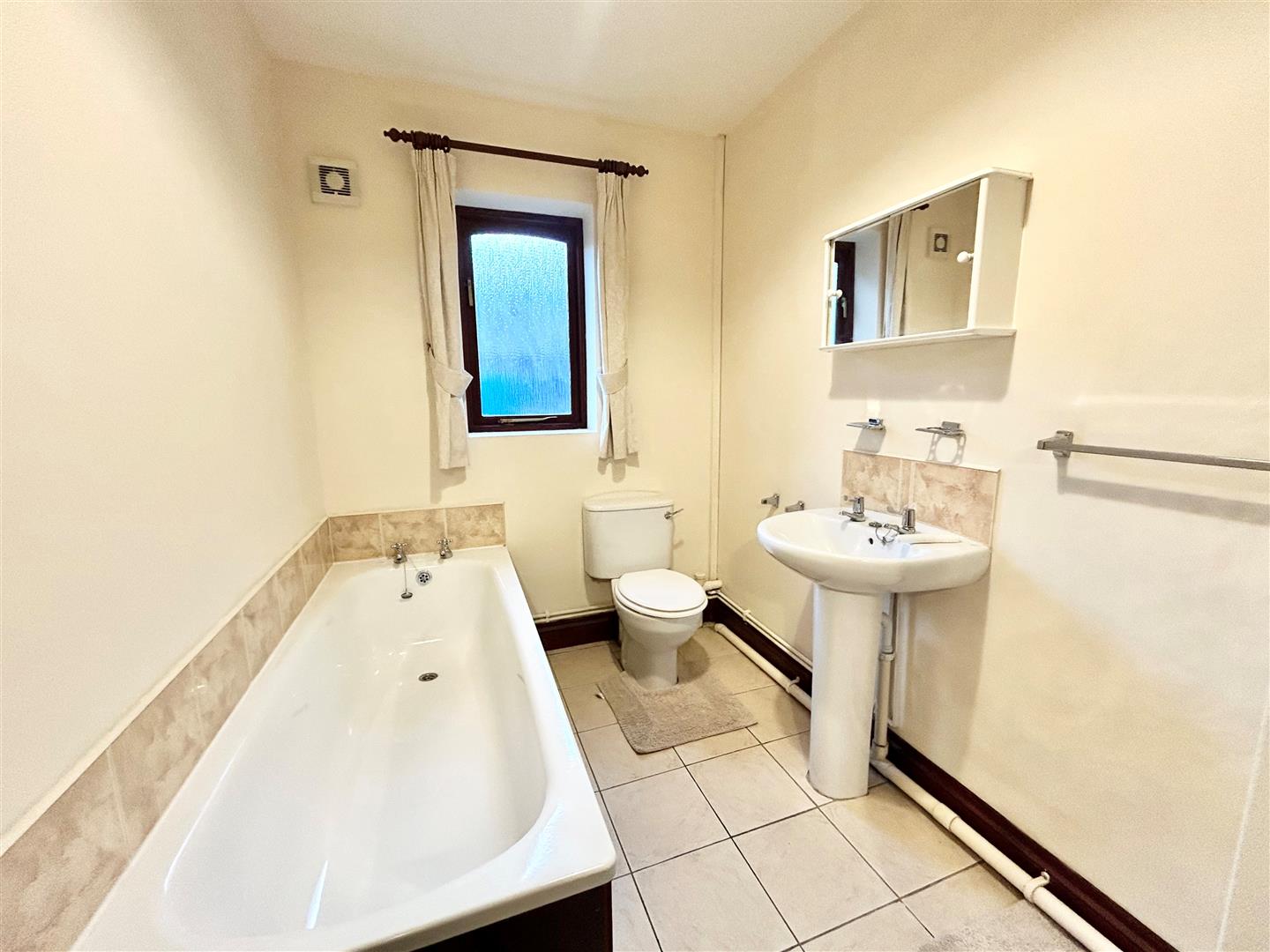 1 THE COURTYARD, WERN DEW FARM, ABERKENFIG.